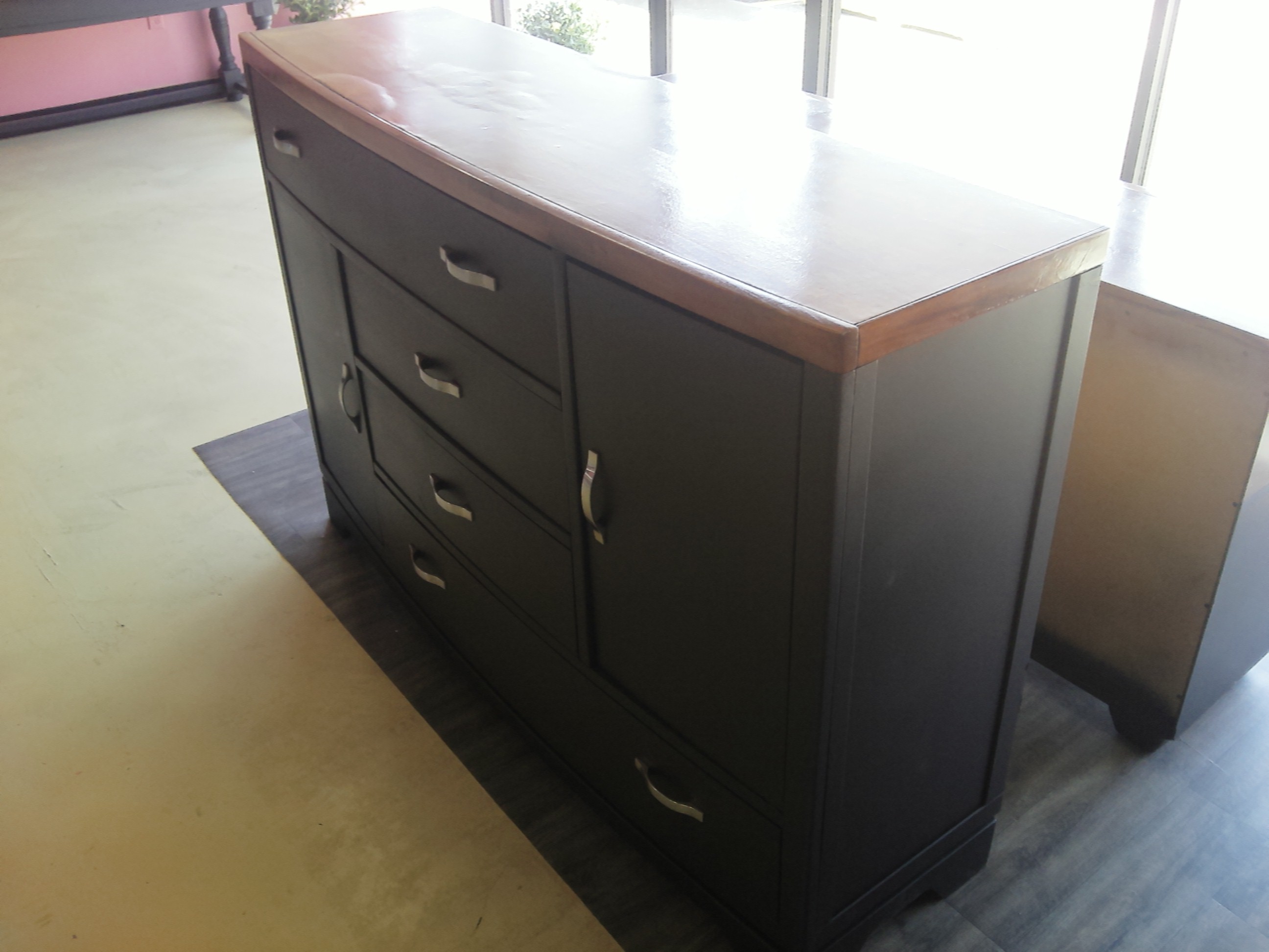 modern-two-toned-black-and-wood-dresser4XWcJ