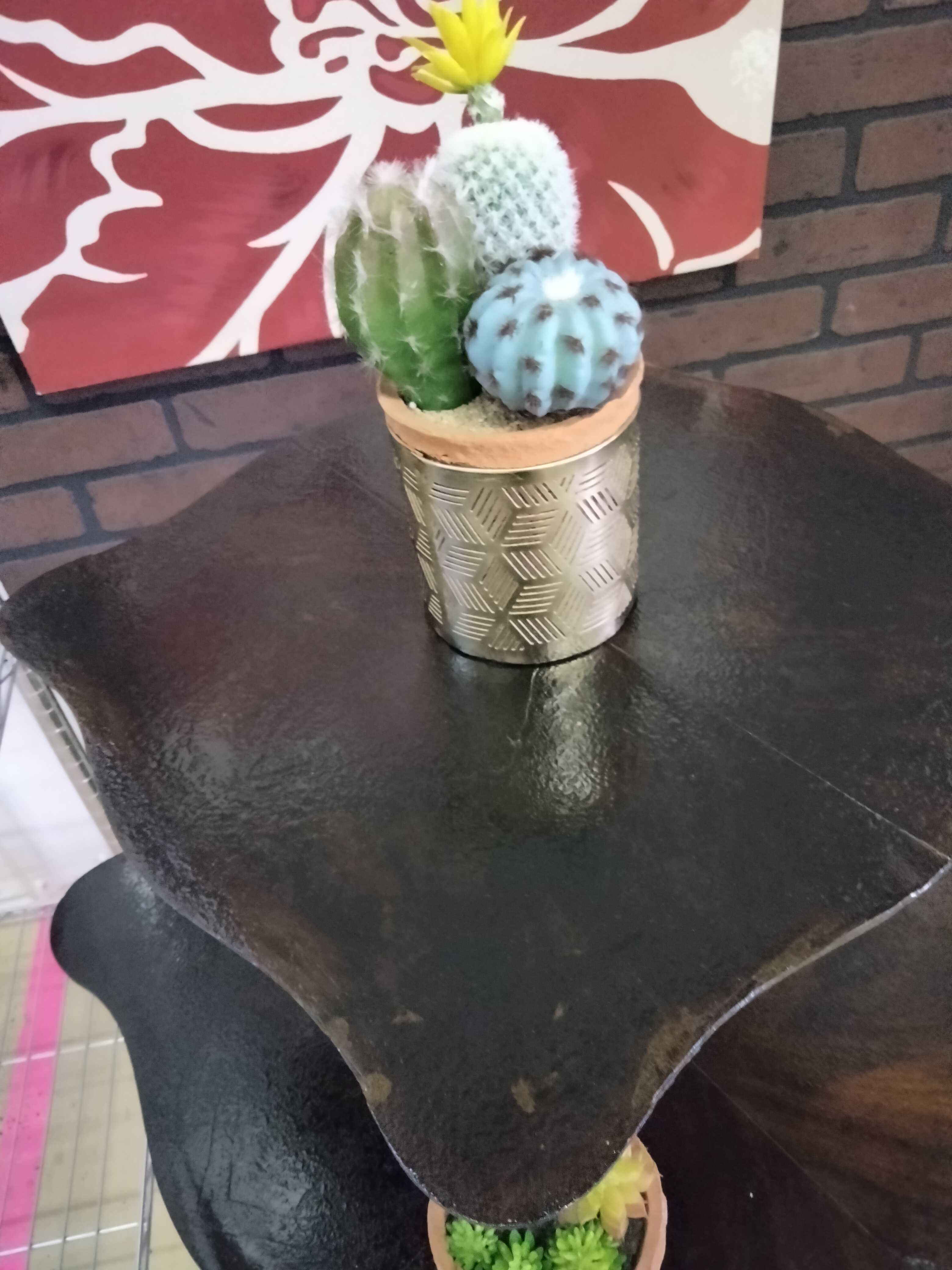 restored-2-tier-tableOQhrZ