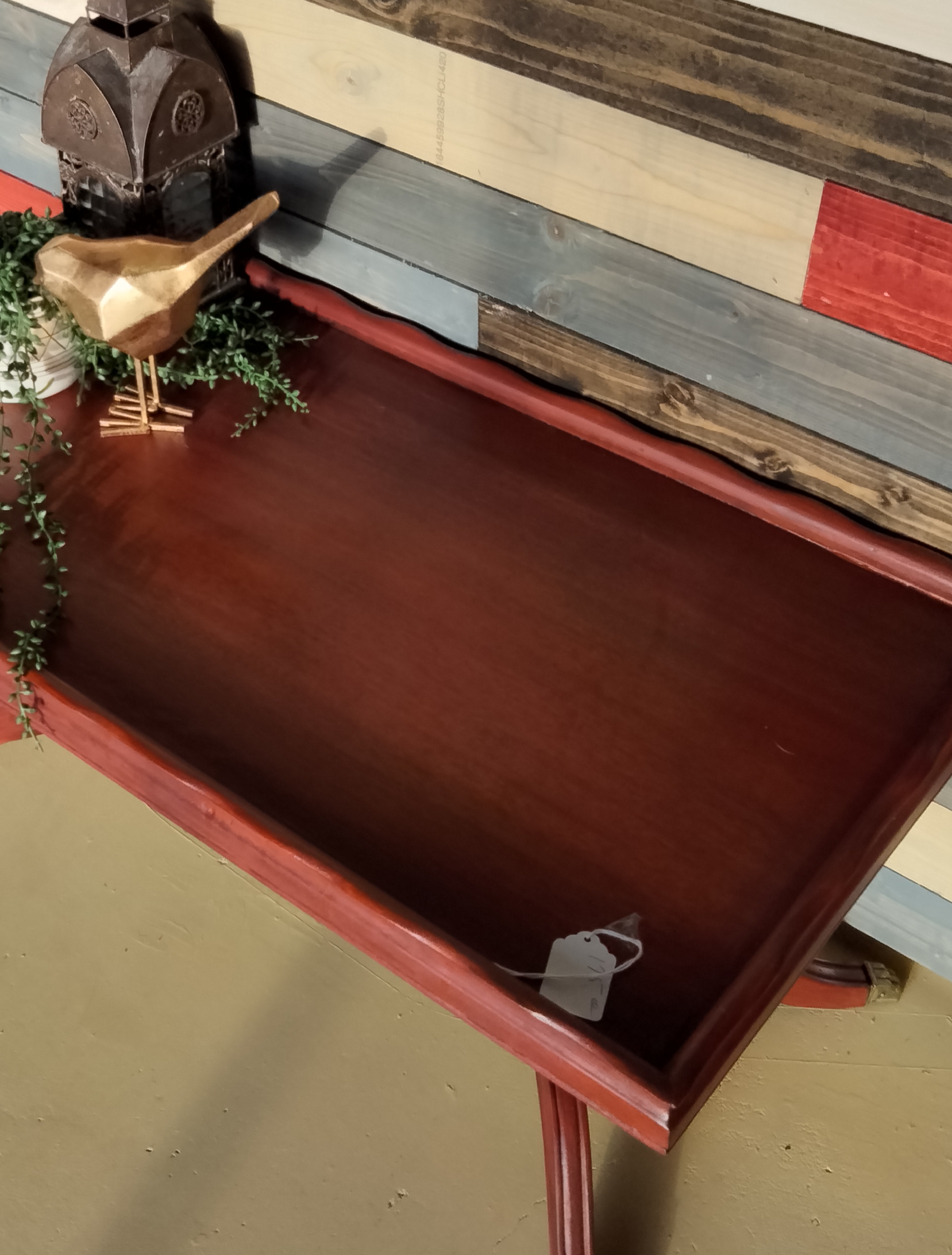 vintage-red-coffee-tablelCZdR