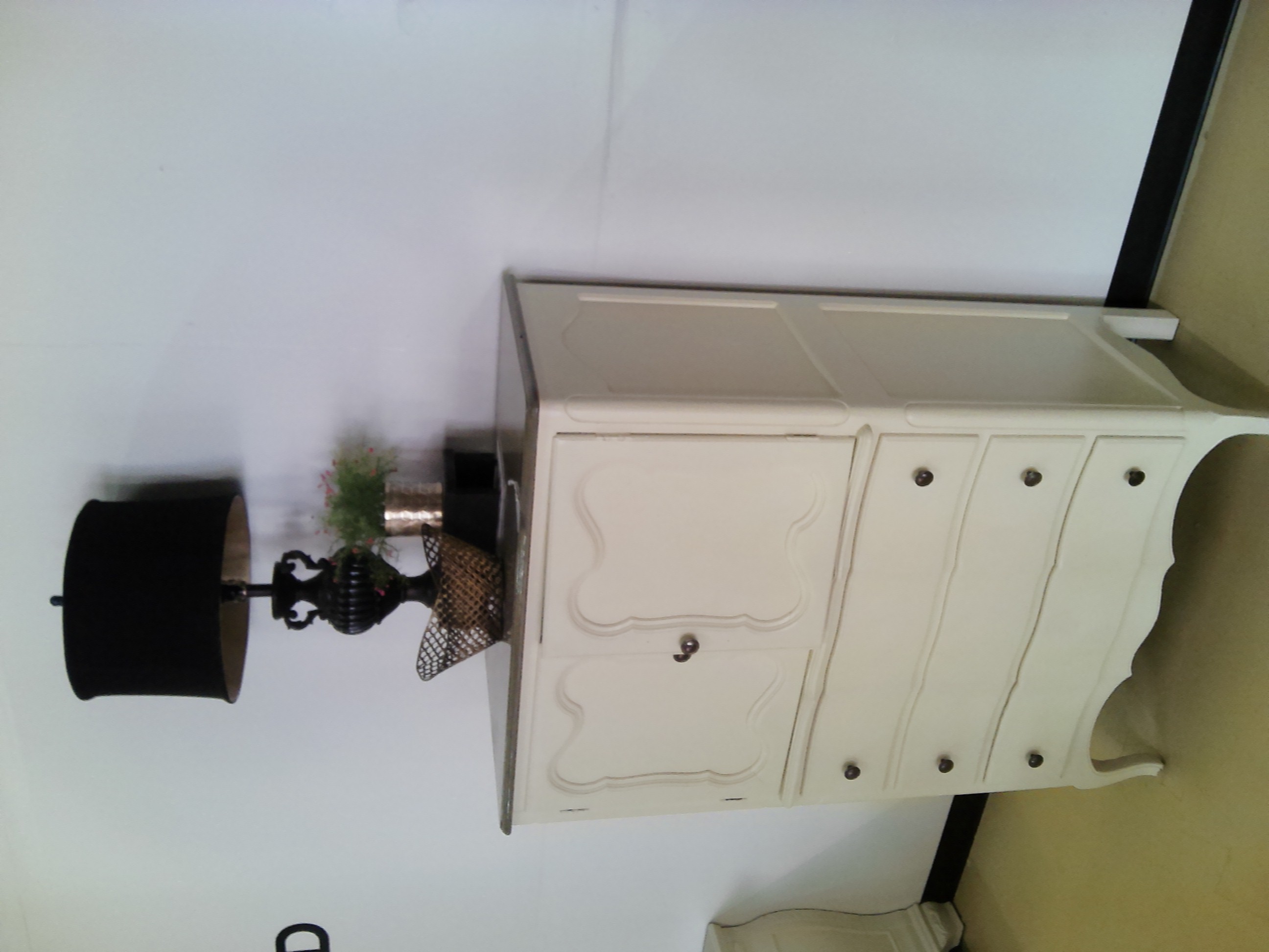 vintage-chest-of-drawerM8BbY